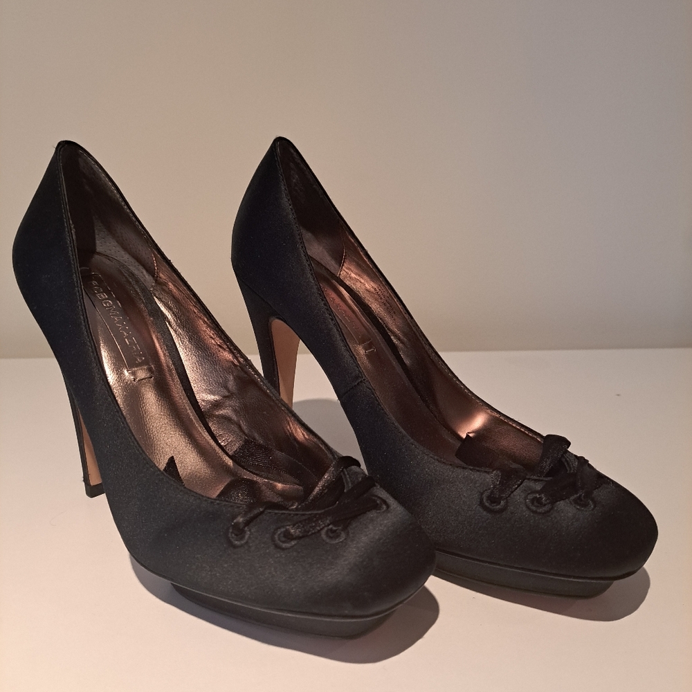 BCBG HEELS.